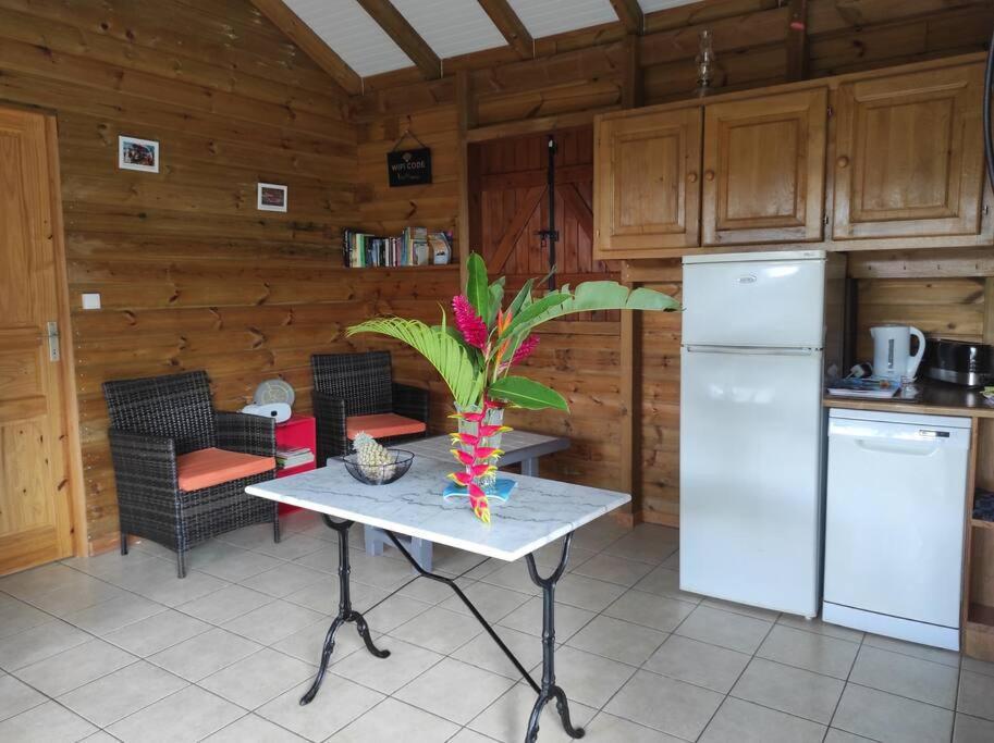 Le Tri Haut De Bellevue - Bungalow Heliconia Pointe-Noire Luaran gambar